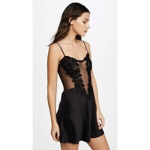 Flora Nikrooz Showstopper Chemise $112 NWT Black Sheer Flower Lace Nightie XS